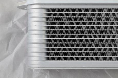 2016-2019 Nissan Titan XD Engine Oil Cooler 5.0L V8 Diesel OEM