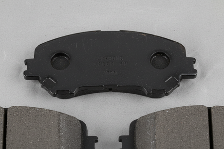 2014-2021 Nissan Rogue Rogue Sport Qashqai Front Brake Pad Set OEM