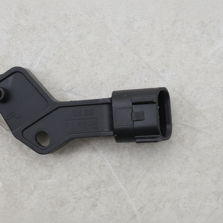 Macro Crop Bottom