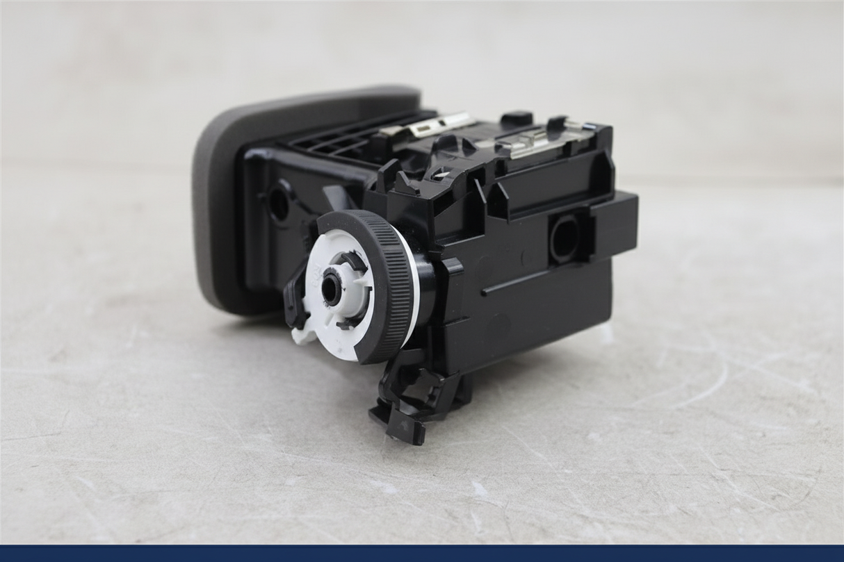 2020-2025 Ford Escape Dashboard A/C Air Vent Passenger Side Outer OEM