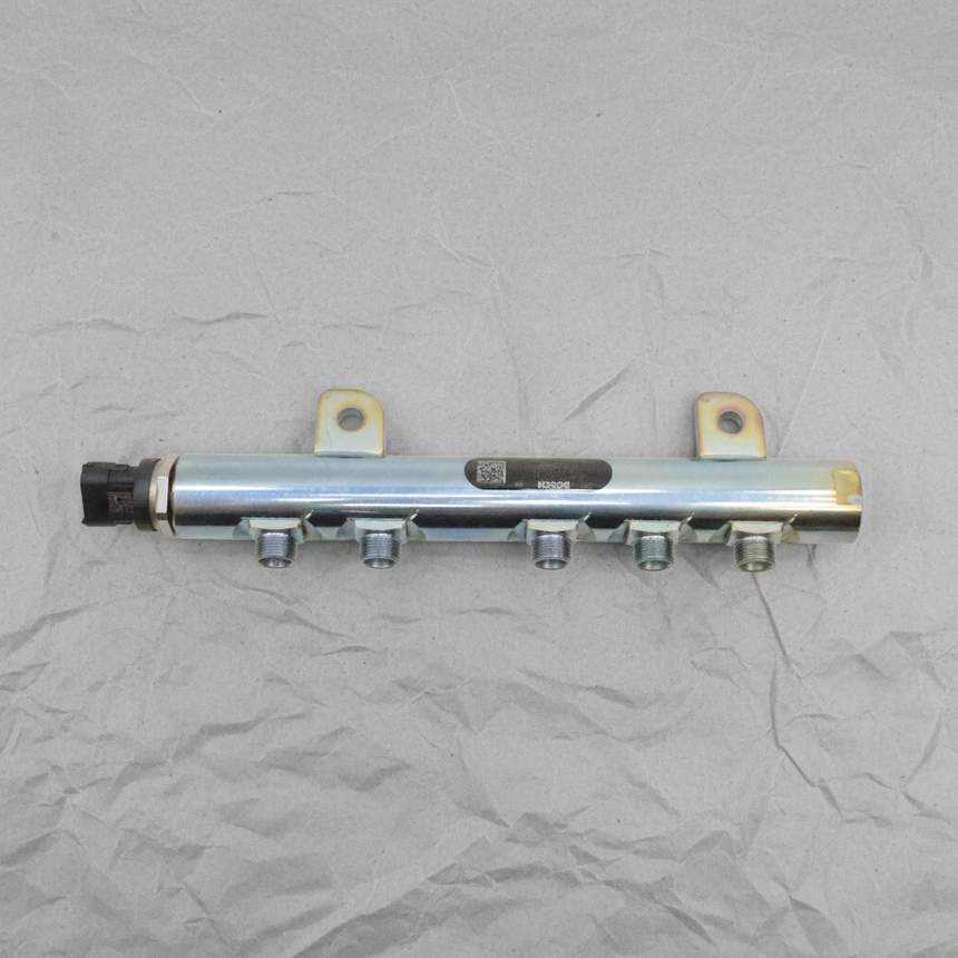 2014-2023 Ram 1500 Wrangler Gladiator OEM Fuel Injector Rail Passenger Side 3.0L Diesel - Full View 1