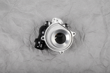 2017-2019 Cruze Equinox Terrain 1.4L 1.6L OEM Engine Coolant Thermostat Housing