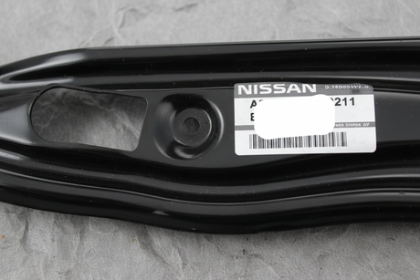 2013-2023 Nissan Altima Maxima Passenger Side Front Fender Stay OEM