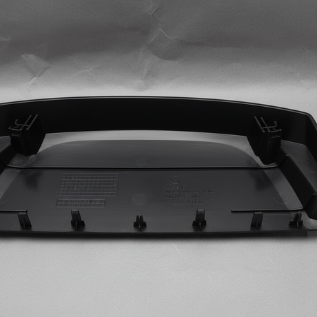 Macro Crop Middle - Black Trim Panel Cover