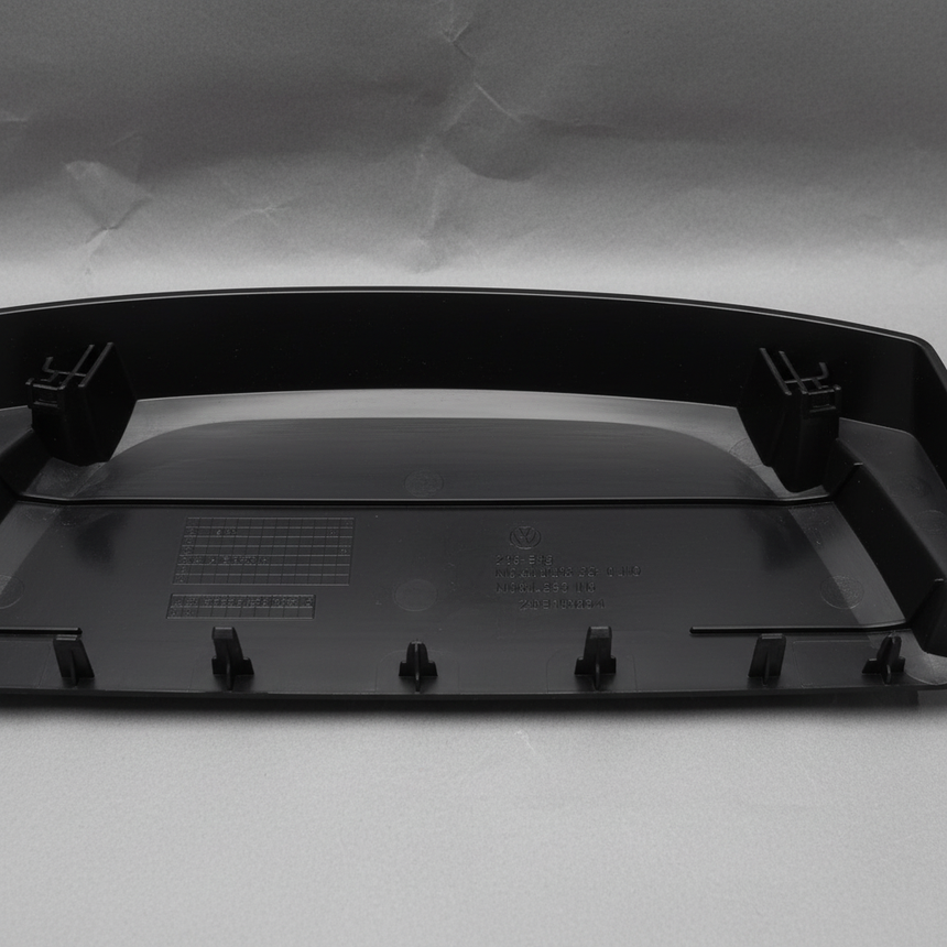 Macro Crop Middle - Black Trim Panel Cover