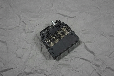 2017-2024 Nissan Armada Positive Battery Fuse Circuit Breaker Connector OEM