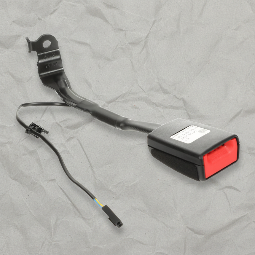 2010-2014 Volkswagen Golf GTI Jetta OEM Driver Side Seat Belt Buckle