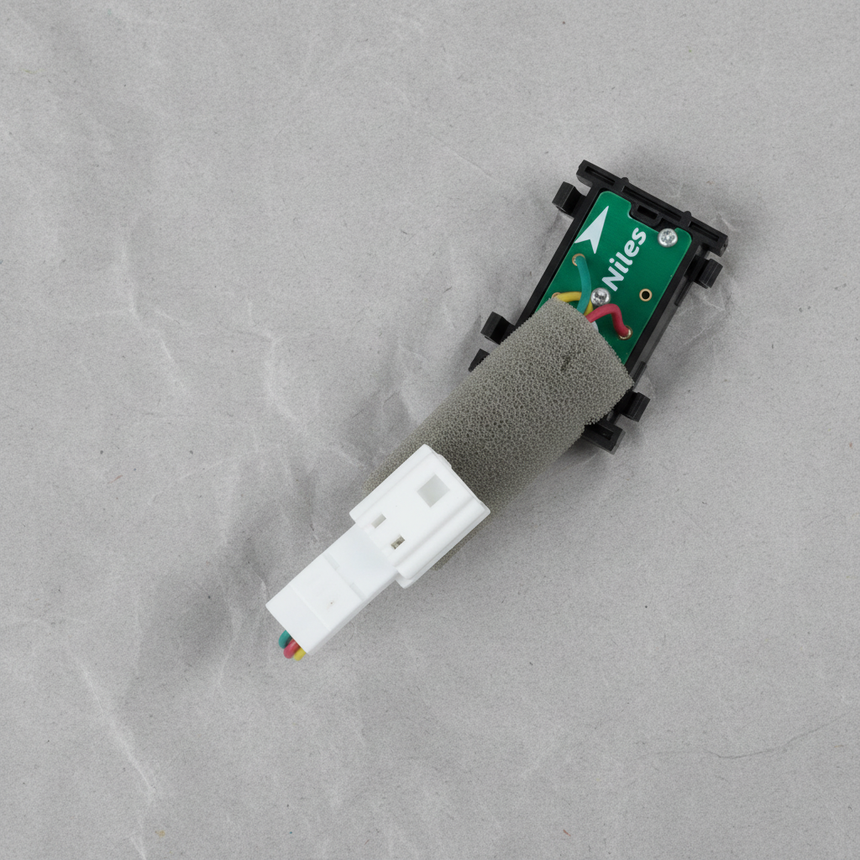 2013-2020 Nissan Pathfinder Sunroof Switch Genuine OEM - Middle Detail Angle 2