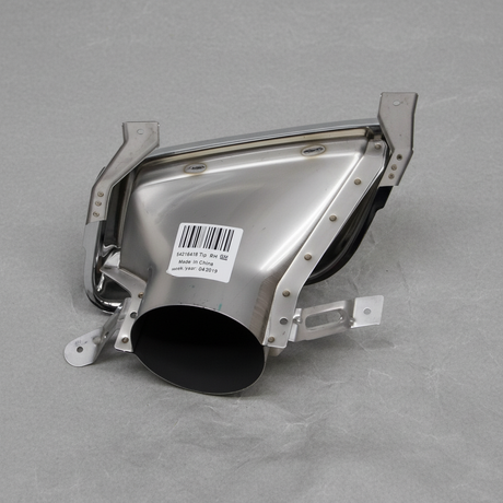2017-2019 Cadillac XT5 Platinum Passenger Side Exhaust Tip Genuine OEM - Macro Detail 2