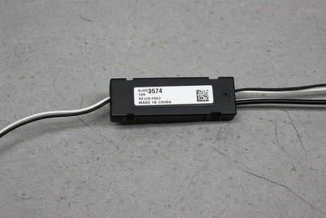 2020-2025 Cadillac XT6 OEM AM Antenna Radio Capacitor Filter Module