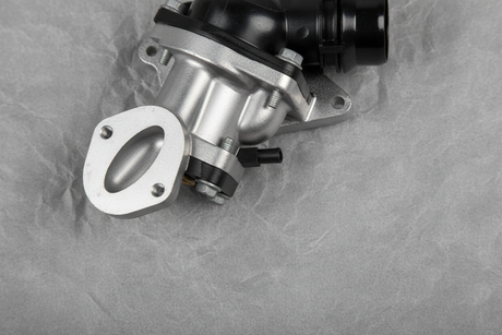 2017-2019 Cruze Equinox Terrain 1.4L 1.6L OEM Engine Coolant Thermostat Housing