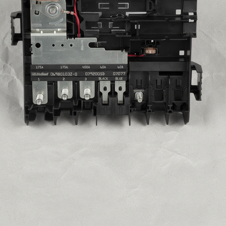 2019-2023 Chevrolet GMC Silverado Sierra Engine Distribution Fuse Block Genuine OEM – bottom detail