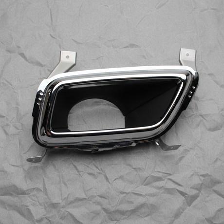 2017-2019 Cadillac XT5 Platinum Passenger Side Exhaust Tip Genuine OEM - Full View