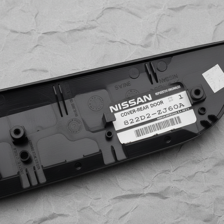 Nissan Sentra Door Seal Retainer Plate Bottom Detail 2