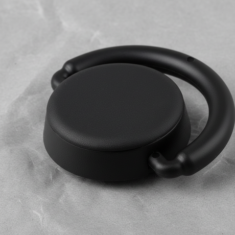 Rear Cargo Hook Middle Crop