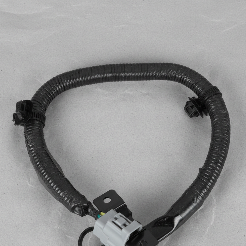 Macro Crop Top - Towing Wire Harness