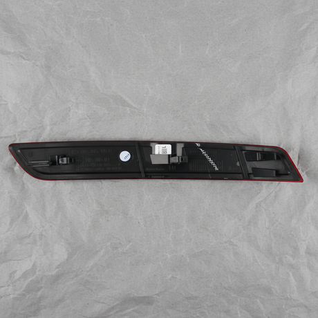 2015-18 Volkswagen Jetta OEM Driver Rear Bumper Reflector Marker