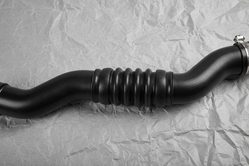 2017-2019 Silverado Sierra 2500 3500 HD Intercooler Outlet Air Hose 6.6 Diesel Genuine OEM