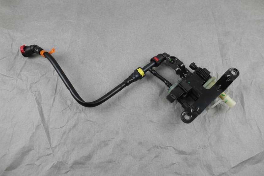 2022-2025 Ford Maverick 2.5L Front Fuel Vapor Hose & Bracket OEM