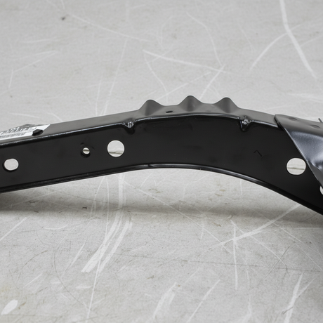 Nissan Murano Radiator Support Bracket Middle Detail 2
