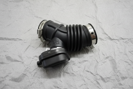 2018-2019 Nissan Kicks 1.6L Engine Air Intake Hose - Full View