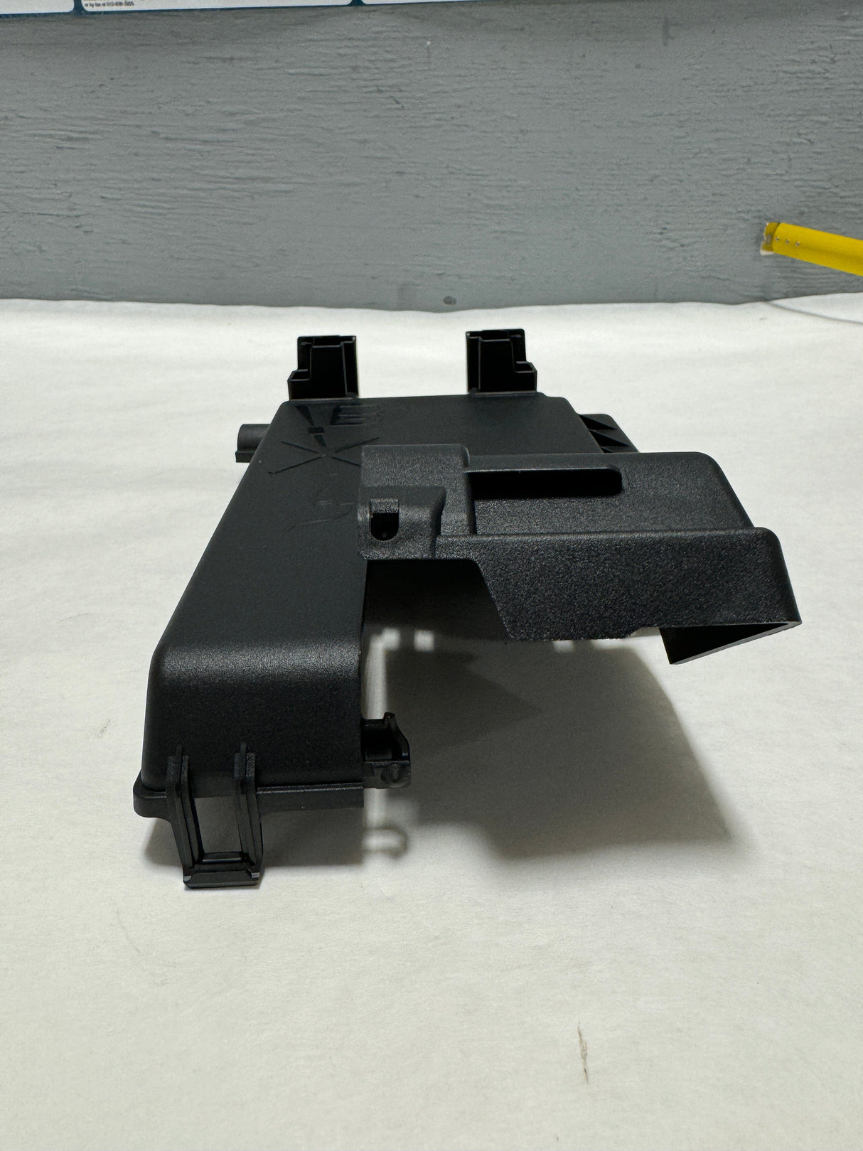 23323551 Lacrosse Regal CTS ATS Colorado Canyon Cruze Fuse Relay Junction Box Cover