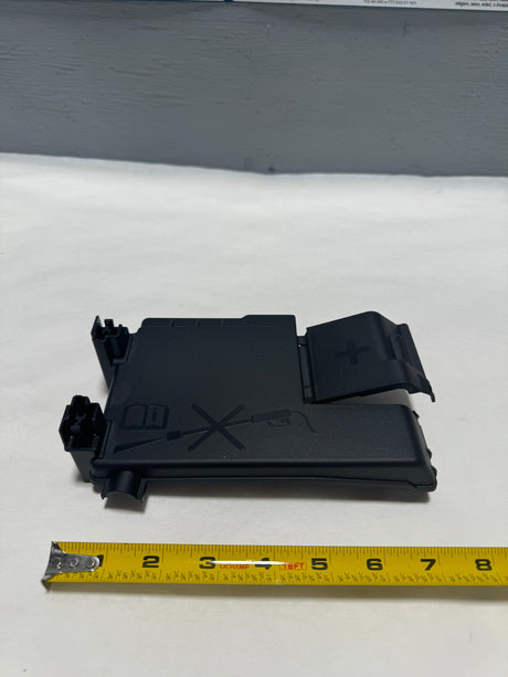 23323551 Lacrosse Regal CTS ATS Colorado Canyon Cruze Fuse Relay Junction Box Cover