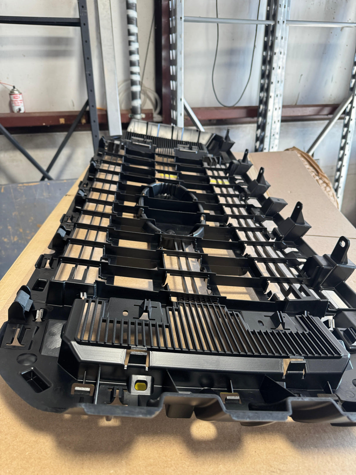 DC3Z-8200-A and DC3Z-8A284-A Local Pickup 77573 2013-2016 F-250 F-350 New OEM Grille And Satin Painted Surround  DC3Z-8200-A and DC3Z-8A284-A