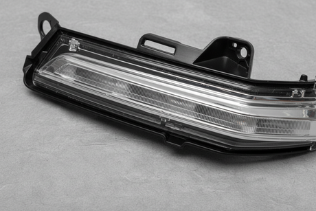2018-2024 Traverse Acadia OEM Passenger Side Rearview Mirror Turn Signal Lamp