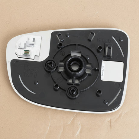 v1|204439916834|0 NEW OEM Mazda 2019-2021 Mazda3 Mazda6 Front Right Mirror Glass GRT7-69-1G1