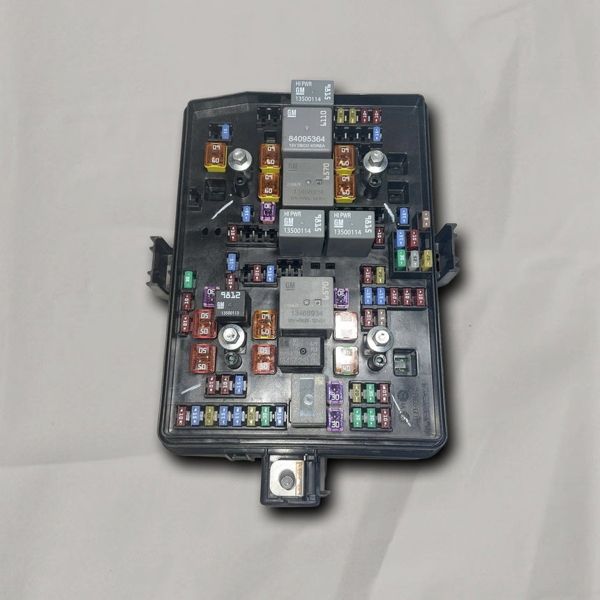2019-2022 Chevy Silverado GMC Sierra 1500 Engine Fuse Relay Box OEM