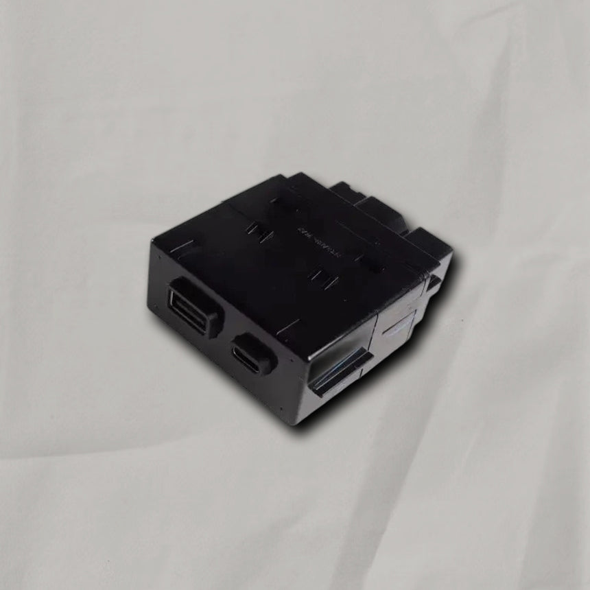 2024-2025 Chevy Trax Upper Console Receptacle OEM w/8" or 11" Display