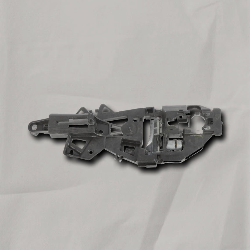 2013-2024 Cadillac Chevrolet GMC Front Exterior Door Handle Bracket OEM