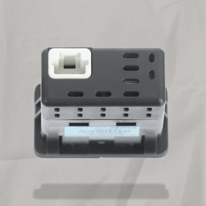 2020-2024 Nissan Kicks Versa 12 Volt Accessory Power Outlet OEM 1.6L L4
