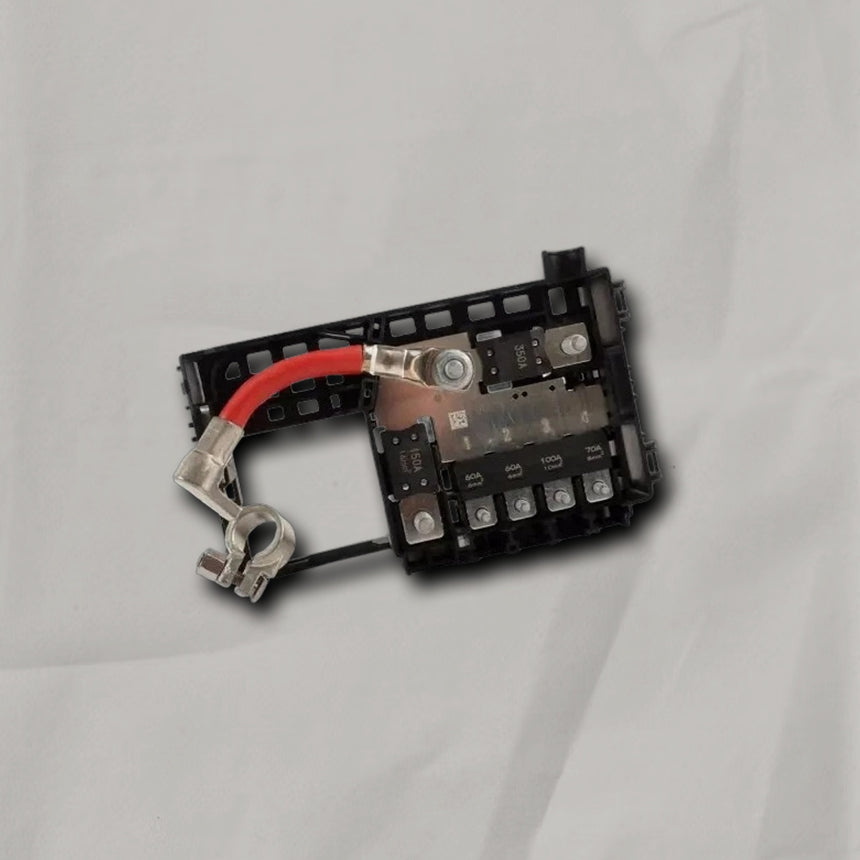 2014-2019 Cadillac ATS CTS Rr Body Fuse Junction Block OEM