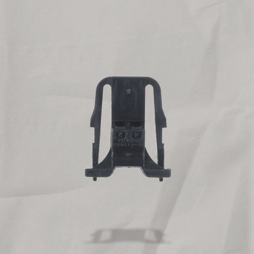 2010-2018 Volkswagen Audi 4-Pin Connector Housing OEM