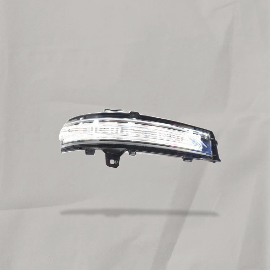 2015-2024 Ford Edge Passenger Side Front Turn Signal Light OEM