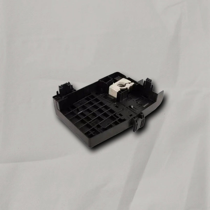 2025 Chevy Silverado GMC Sierra 2500 3500 HD Fuse Block 6.6L OEM