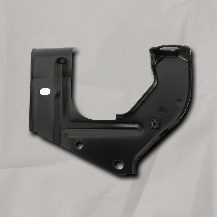2014-2020 Nissan Rogue Engine Air Intake Hose Bracket OEM