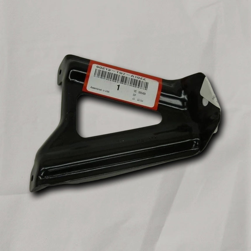 2020-2022 Honda Pilot Passenger Side Front Fender Bracket OEM
