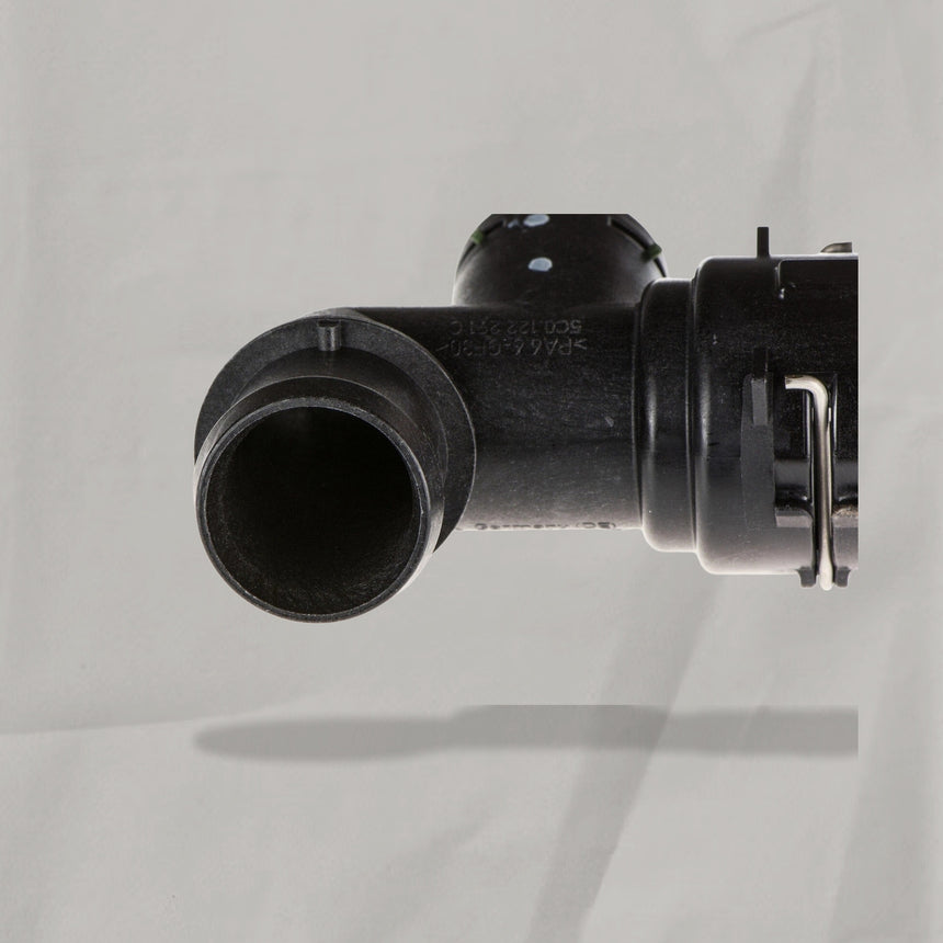 2019-2022 VW Beetle Jetta Passat Passenger Side Front Lower Radiator Coolant Hose Coupling OEM