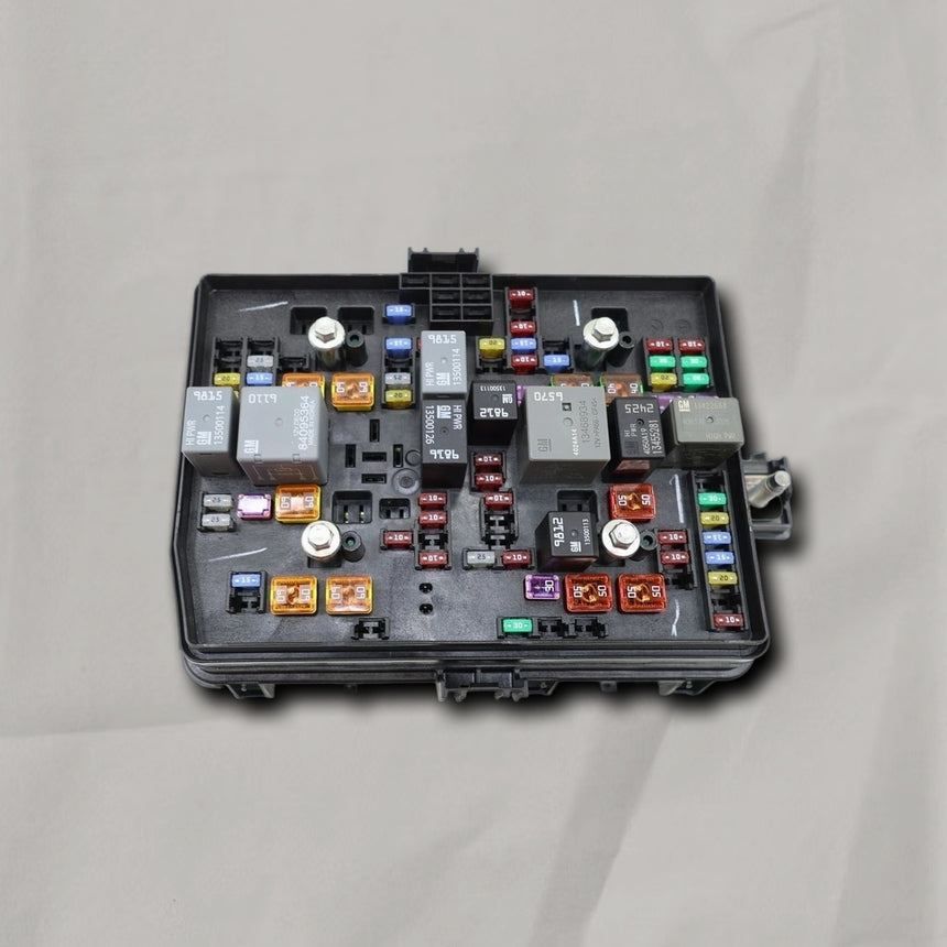 2022-2023 Chevy Silverado 1500 GMC Sierra 1500 Fuse Relay Junction Block OEM