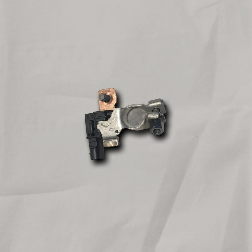 19-22 Silverado Sierra Battery Current Sensor w/ Start-Stop OEM