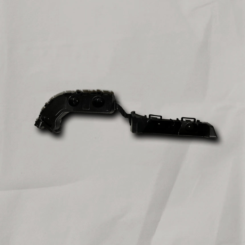 2017-2021 Chevy Trax Driver Side Rear Bumper Fascia Guide OEM