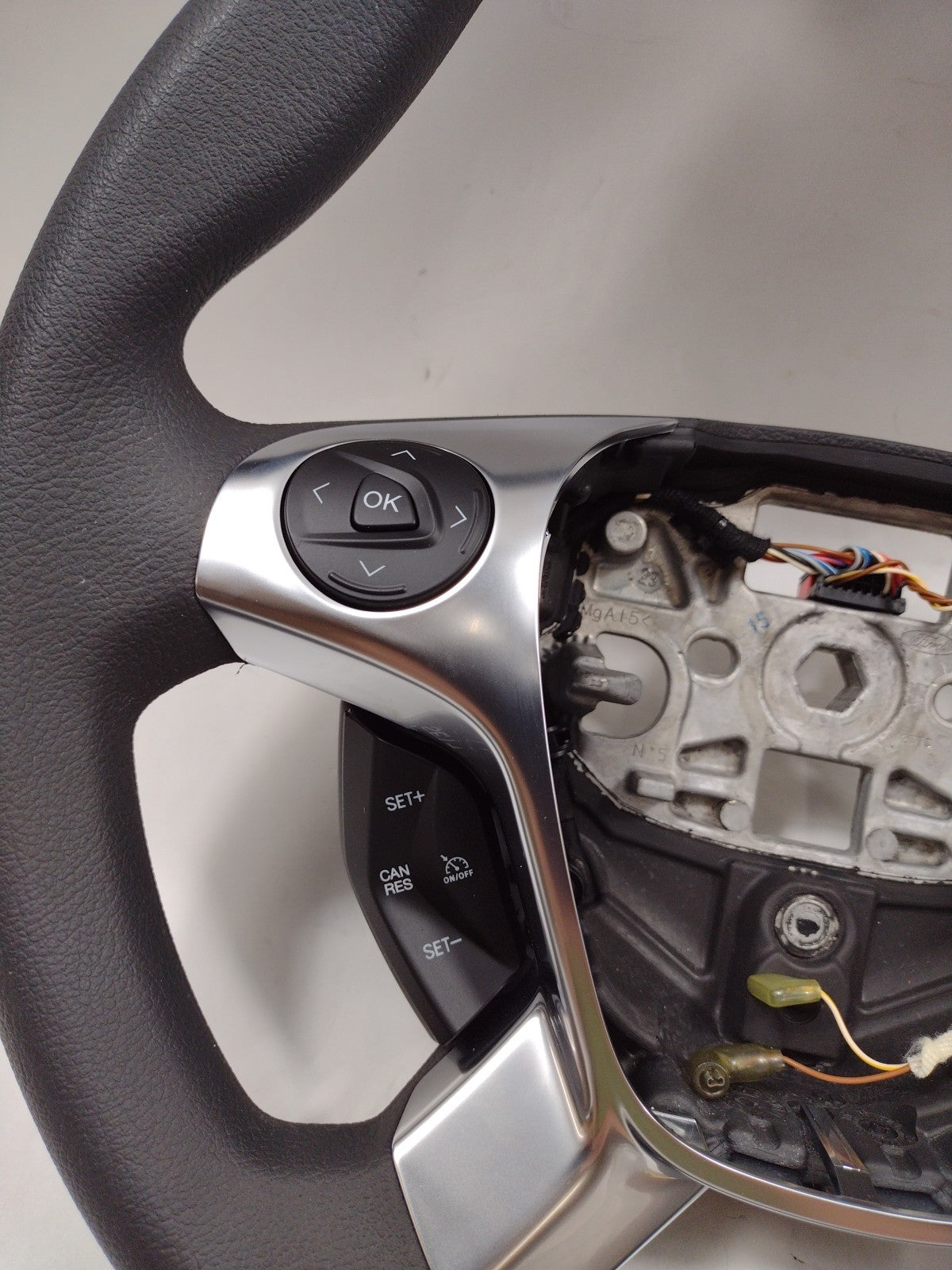 2015-2019 Ford Transit 150 250 350 Black Steering Wheel Genuine OEM