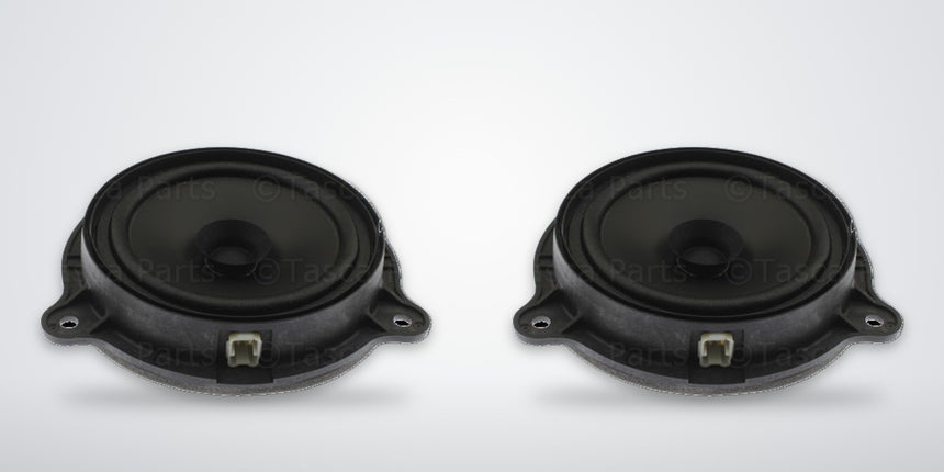Set of 2 Nissan Altima front door speakers