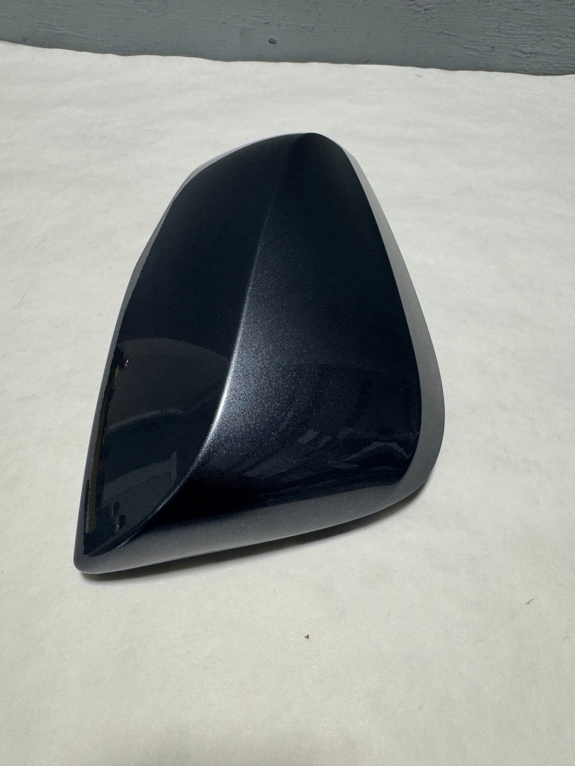 87915-0R140-B1 Toyota Rav4 2019-2023 Magnetic Gray 1G3 Passenger Side Mirror Cover NAP Built Only