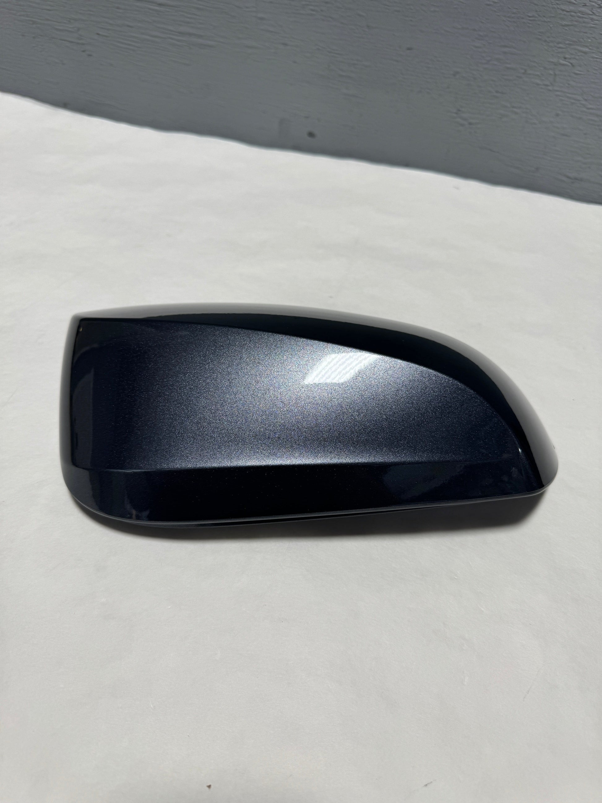 87915-0R140-B1 Toyota Rav4 2019-2023 Magnetic Gray 1G3 Passenger Side Mirror Cover NAP Built Only