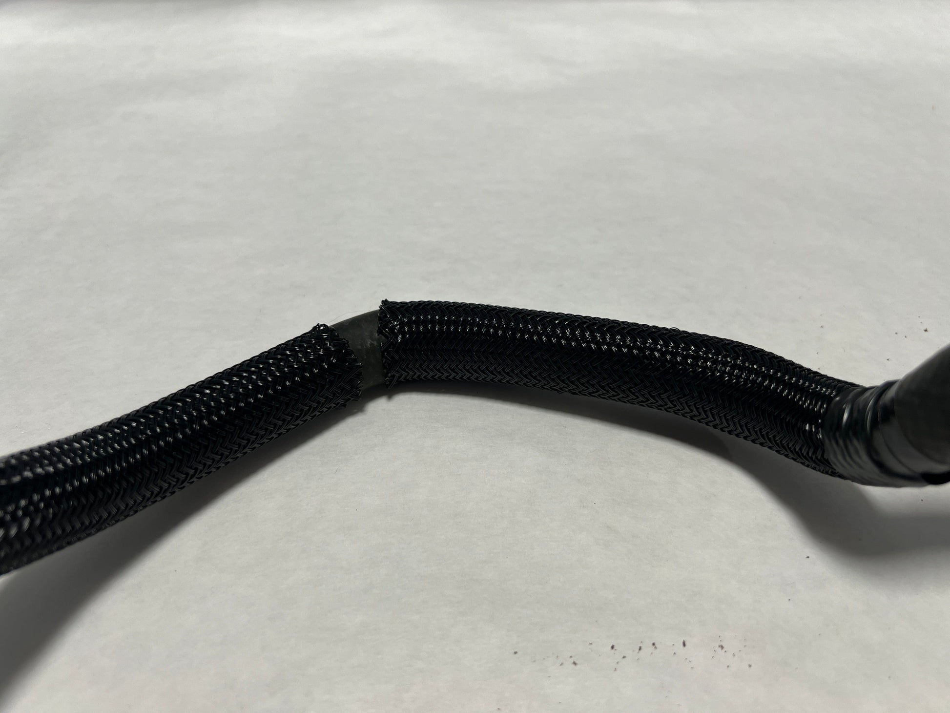 21306-8J115-G3 2002-2009 Nissan Altima Maxima 3.5L V6 Oil Cooler Hose Genuine New