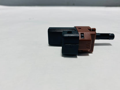 GJ6A-66-49YA-G8 2003-2014 Mazda 6 Miata RX-8 Clutch Pedal Switch